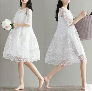 Maternity Dresses 2022 Kläder sommar TwinSet Lace One-Piece Dress White Broderi för gravid