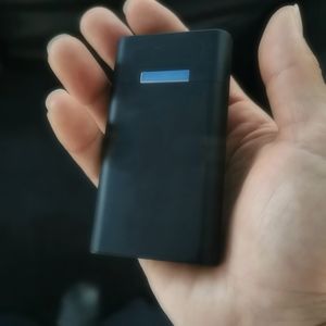 Cool ultra-fino preto casos portátil plástico seco erva fumar cigarro fumar casos inovadores design caixa de recipiente de alta qualidade suporte de armazenamento dhl