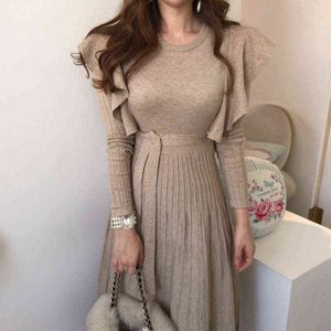 Vintage Dress Women Sexy Fashion Sweater Ruffles Bodycon Dress High Waist Pleated Dress Long Sleeve 2021 Autumn Winter G1214