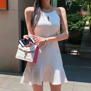 Koreanska stil suspenders low cut front sexig klänning ärmlös knä längd kontor dam solid bomull 210416