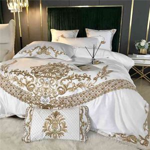 Luxury White 60S Satin Silk Cotton Royal Gold Embroidery Bedding Set Duvet Cover Flat/Fitted Sheet Pillowcases Home Textiles 210615