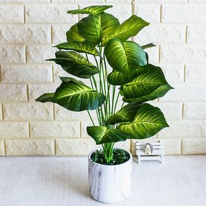 70cm 18葉の人工緑の植物プラスチック熱帯ヤシの木束屋内DIY EL Officeホームデスクトップの装飾PO Props 210624