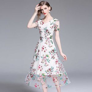 Letnia Haft Party Dress Runway Floral Bohemian Kwiat Haftowane Plaża Boho Sukienki Siatki Dla Kobiet Vestido 210529