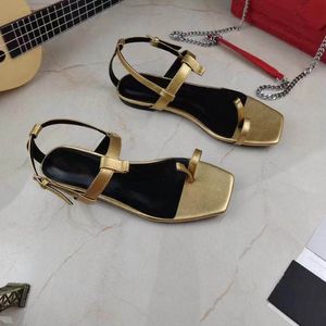 sandalias planas diseño diseñador bordado negro zapatillas de suela gruesa playa poco profunda ocio interior conjunto completo de accesorios 35-41