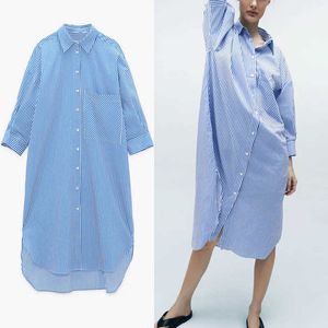 Za blå randig tröja klänning kvinnor långärmad oregelbunden vintage långa klänningar kvinna mode sida ventiler patch fick vestidos 210602