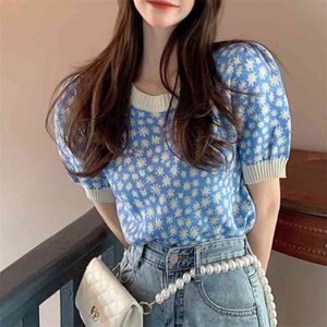 Flower Knitted Sweater Women's Design Sense Niche Self-cultivation Bubble Sleeve Fresh Blue Short-sleeved Top Summer 210529