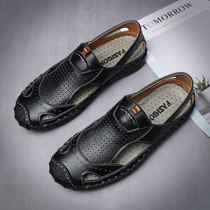 Männer Frauen im Freien Sandstrand Loch Schuhe Männer Frauen Sandalen Dame Herren Flip Flops Fischer Kinder Luxurys Designer Hausschuhe