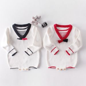 Baby Girls Rompers Kläder Bodysuit Preppy Style Långärmad Stripe Sticka Höst Vinterbarn 210429