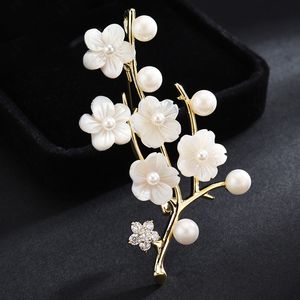 Koreanische Mode Shell Blume frauen Perle Temperament Schmuck Luxus Broschen für Frauen