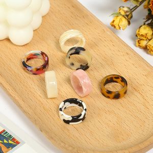 Wholesale aesthetic ring for sale - Group buy Korea Aesthetic Colourful Resin Acrylic Ring Set for Women Geometric Round Rings Girl Temperament Versatile Jewelry