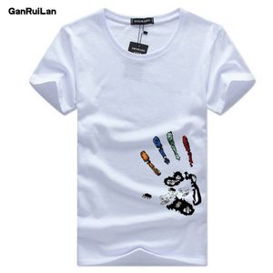 Rolig Tee Söt T-shirts Homme Pumba Men Kvinnor Bomull Cool Tshirt Lovely Kawaii Sommar Jersey Kostym T-shirt Tops B0381 210518