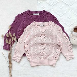 秋冬の赤ちゃん子供の女の子のプルオーバーセーター子供の服赤ちゃん子供女の子長袖中空花のニットセーターY1024