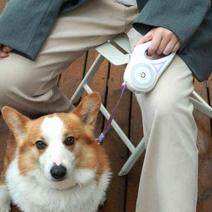 犬の猫のためのLED格納式の犬のリーシュ懐中電灯自動ナイロンドッグウォーキングリードオートマチックドッグリーシュルーレット21202N