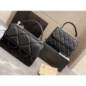 Top Channel Bags Lady Luxury Handväskor lammskinn crossbody designers väskor trendiga cc smalll handväska grossist kvinnor svart läder klaff axel koppling mini tote väska