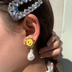 Regalo di festival degli orecchini delle donne di personalità di modo degli orecchini del girasole bello di temperamento barocco naturale della perla