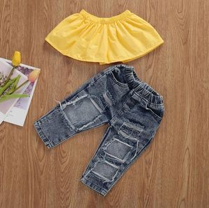 Yaz Bebek Kız Giysileri Setleri Çocuklar Straplez Fırfır Tops + Yırtık Denim Pantolon Kot Pantolon Rahat Toddler Kıyafetler