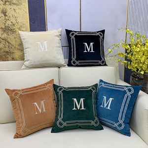 رسالة مربعة H M Designer Devinative S Designers Cushion Fashion Pillow Decor Decord Furniture