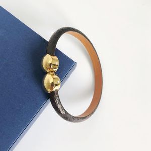 Luxury Jewelry Feminine Leather Designer Bracelet with Gold Heart Brand logo on a high end elegant fashion bracelet holiday gift 123