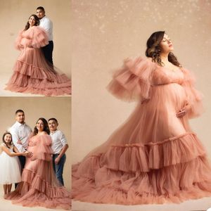 2021 Ruffle Rosa Kimono Kvinnor Klänningar Robe för Photoshoot Extra Puffy Sleeves V Neck Prom Kappor African Cape Cloak Maternity Dress Photography