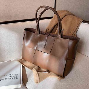 Evening Bags Large Capacity Pu Leather Tote Women s Bag 2022 Woven Shoulder Luxury Brand Designer Handbag Sac De Luxe Femme 220420