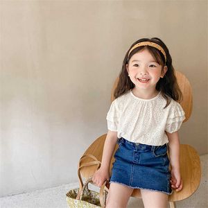 여자 O-neck hollow 꽃 자수 블라우스 1-8 년 어린이 한국 스타일 pincess 코 튼 짧은 소매 탑 210615