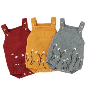 Autunno Inverno Neonato Maglioni per bambini Pagliaccetti per bambini Vestiti senza maniche Vintage floreale lavorato a maglia nato Ricamo Tuta per ragazze 210417