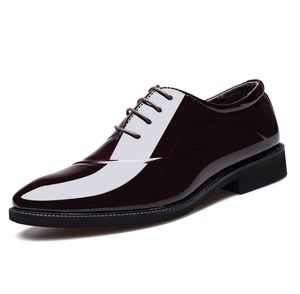 Classic Business Men Designer Läder Klänning Skor Mode Elegant Formell Bröllop Slip On Office Luxurys Oxford Sko för Mens Plus Size 38-48