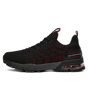 2021 Ankomst Högkvalitativa sporter Running Skor Mens Fly Sticka Bekväma andningsbara Triple Black Outdoor Trainers Sneakers 40-45 Y-8809