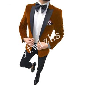 Yakışıklı Velveteen Groomsmen Tepe Yaka Damat Smokin Adam Takım Elbise Düğün / Balo / Akşam Yemeği Adam Blazer (Ceket + Pantolon + Kravat) K568