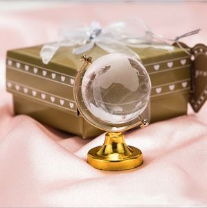 50pcs Travel Theme Wedding Favors Globe de cristal com base de ouro na caixa de presente Crystal Paperweight Anivers￡rio