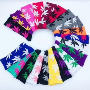 Autumn Spring Men women Maple leaf Socks Cotton Funny cycling running sports Sock Long Crew Casual Sox slipper Mens gym workout Male skateboard Plantlife anklet sox