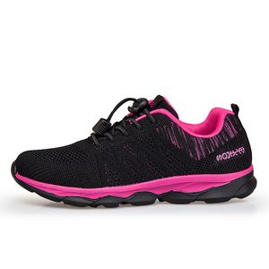 2021 Tasarımcı Koşu Ayakkabıları Kadınlar Için Gül Kırmızı Moda Bayan Eğitmenler Yüksek Kaliteli Açık Spor Sneakers Boyutu 36-41 QD