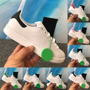 Stan Smith toptan satış-2021 Stan Smith Erkek Kadın Rahat Ayakkabılar Üçlü Yanardöner Beyaz Siyah Yeşil Pembe Metalik Gümüş Yemyeşil Kırmızı Düşük Moda Erkek Sneakers