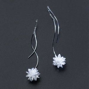 Biały Kryształowy Kwiat Elegancka Dangle Kolczyk Dla Kobiet Srebro Srebro 925 Flora Drop Oryginalna biżuteria 210707