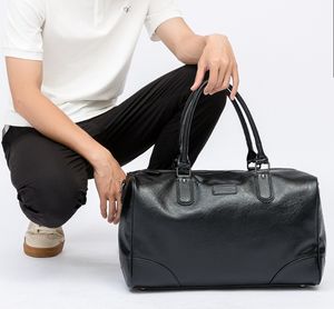 Frauen Männer Luxurys Reisen Tasche auf Gepäcktaschen große PU -Leder -Tasche Gürtel Wochenend -Crossbody -Handtasche über Nacht Taschen