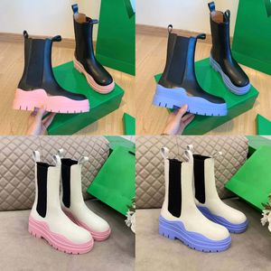 Botas Femininas de Couro Martin Tornozelo Chaelsea Bota Moda Antiderrapante Sola de Borracha Colorida Ondulada Sola de Borracha Elástica Cinta Designer Alta qualidade