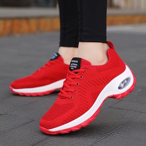 Partihandel 2021 Toppkvalitet Mens Womens Sport Running Skor Sticka Mesh Andningsplan Lila Röd Utomhus Sneakers 35-42 WY28-T1810