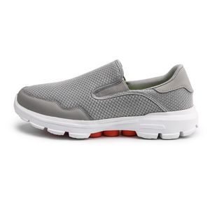 2021 Mężczyźni Kobiety Buty do biegania Czarny Niebieski Szary Moda Męski Trenerzy Oddychające Sporty Sneakers Rozmiar 37-45 qa