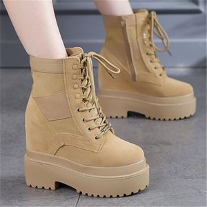 Boots Military Women Suede Leather Plate forme de cheville en cuir cale High Heel Backle Lace Up Combat Oxfords Creepers Punk Goth Casual Party