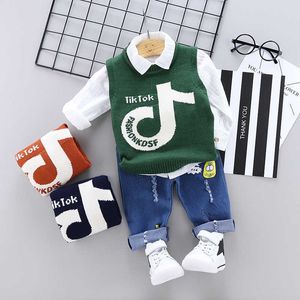 Högkvalitativ baby pojke kläder vår höst mode casual kid kostym barn kläder väst + t-shirt + byxa set 210615