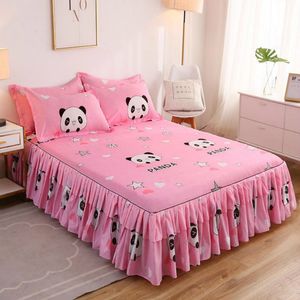 Romantisk säng kjol högkvalitativ textil sängkläder sängkläder vinterbäddsplatta med örngott rosa panda älskare non-slip het f0380 210420
