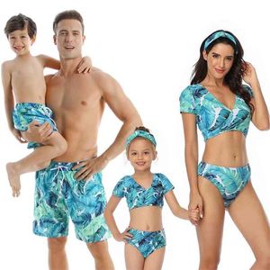 高品質の家族のマッチング水着衣装夏の女性ビキニ男のビーチショートガールズボーイズ水泳ショーツ3-12年210724