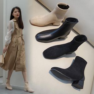 Stiefel dünne kurze Damen koreanische Version im Herbst und Winter 2021 zeigen mittlere Ferse vielseitige elastische Netz rot dick