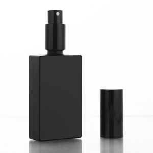 50pcs 50ml Black Black Glass Black Spray Bottle Fine Mist Sprayer Pack di contenitore di atomizzatore profumo chimico olio essenziale