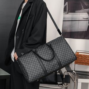 Men Women Travel Duffle Bag Plaid Leather Waterproof Large Capacity Fitness Gym Bags Male luxurys Luggage Sport Handbags Outdoor Packs for boys girls