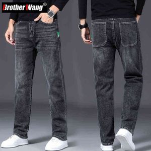 Brother Wang Plus Size 42 44 Uomo Regular Fit Jeans Autunno New Fashion Casual Denim Stretch Denim Pants Maschio Brand Abbigliamento G0104