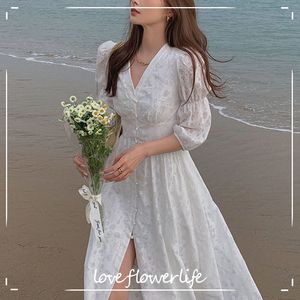 Французское винтажное белое платье женщины V-образным вырезом твердое цветочное платье MIDI женское вечернее пляжное платье Корея лето 210521