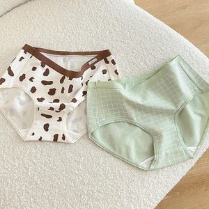Women's Panties Breathable Sweet Letter Cow Pattern Hip-lifting Mid Waist Printing Heart Cotton Briefs Girl Intimates
