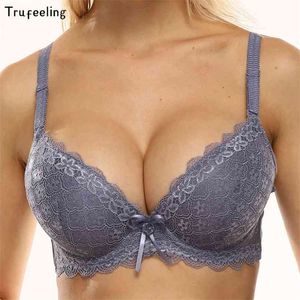 Trufeeling sexiga kvinnor underkläder bras för push up spets blommig bh supper vadderad bh topp underwired underkläder plus storlek 85b-100c 210728