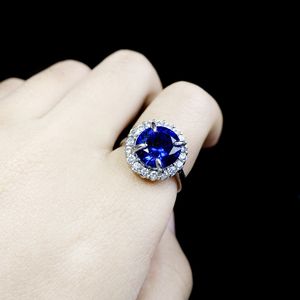 2021 Fashion Trend Women's Ring High-end Elegant Temperament Kvinna Ornament Justerbar Storlek Design Födelsedagsferie Presenter